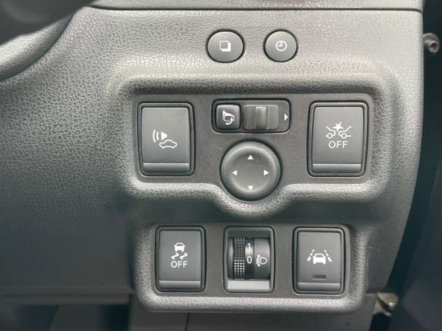 ・車両接近通報装置・インテリジェントエマージェンシーブレーキ（衝突防止）・VDC（横滑り防止）・インテリジェントLI（車線逸脱防止）