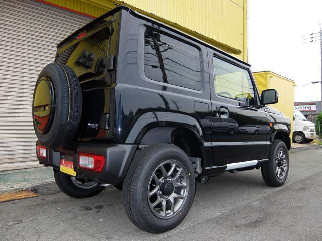 最新4型！リアパーキングセンサー・届出済未使用車/衝突軽減ブレーキ付き車！任意保険が割引対象！/スズキセーフティーサポート付き車/最長5年or10万km保証(登録日より)/全面UVカットガラス/シ-トヒ-タ-/本革ハンドル