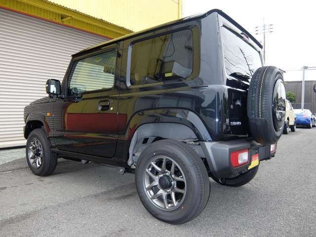 最新4型！リアパーキングセンサー・届出済未使用車/衝突軽減ブレーキ付き車！任意保険が割引対象！/スズキセーフティーサポート付き車/最長5年or10万km保証(登録日より)/全面UVカットガラス/シ-トヒ-タ-/本革ハンドル