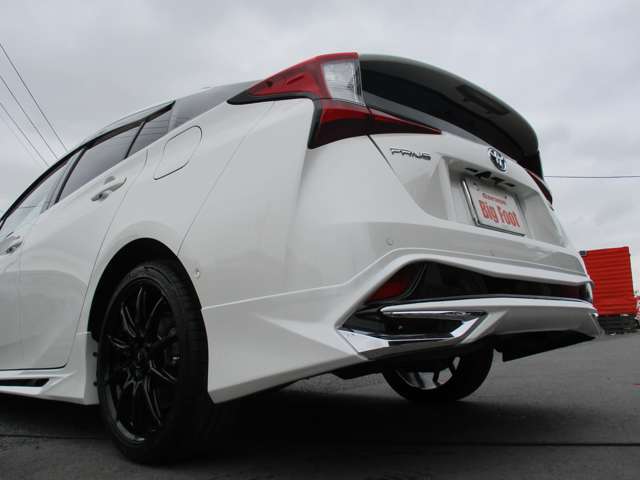 (後期型)(社外エアロF/S/R)　新品18インチアルミ＆タイヤ　純正ナビ　TV　フルセグ　Bカメラ　Bluetooth　クルコン　BSM　HUD　RCTA　ドラレコ　ETC　Pスタート　スマートキー