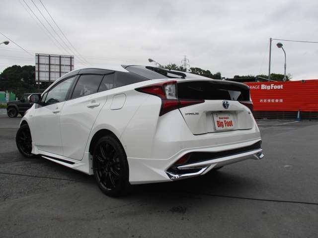 (後期型)(社外エアロF/S/R)　新品18インチアルミ＆タイヤ　純正ナビ　TV　フルセグ　Bカメラ　Bluetooth　クルコン　BSM　HUD　RCTA　ドラレコ　ETC　Pスタート　スマートキー