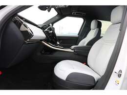 ナビシートでもゆったりドライブをお楽しみいただけます。