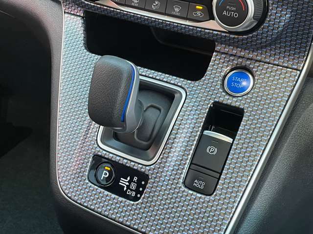 電動サイドブレーキや、ブレーキオートホールドなど先進技術もボタン1つで操作可能です！