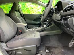 「この車の写真をもっと見たい」「状態が気になる」「この装備はついている？」どんな小さな疑問でもお気軽にお問い合わせください！