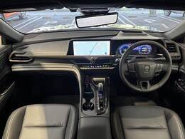 アイポイントが高く見晴らしの良い運転席です！