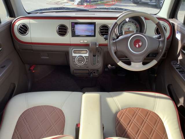 使用による小傷や擦れなどはご了承下さい。