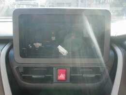 第三者機関による日本自動車鑑定協会（JAAA）が、すべての当店販売車両を鑑定し鑑定書を一台一台に発行していただいております。鑑定書の他に車両コンディションノートも付いているので、一目で状態が解ります。