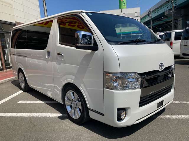 福岡インター店約50台展示！太宰府インター店約50台展示！総在庫数はなんと約100台！店頭にはない在庫もございますのでお気軽にお問合せくださいませ！