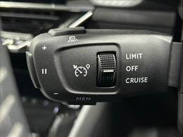 【レーダークルーズコントロール】長距離運転では重宝する装備です。