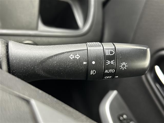 【運転席操作部】快適なドライブを楽しむための機能が装備されています！運転席から触れるので、使いやすいです！除菌プランいれていただくと、さらに清潔で安心していただけます！