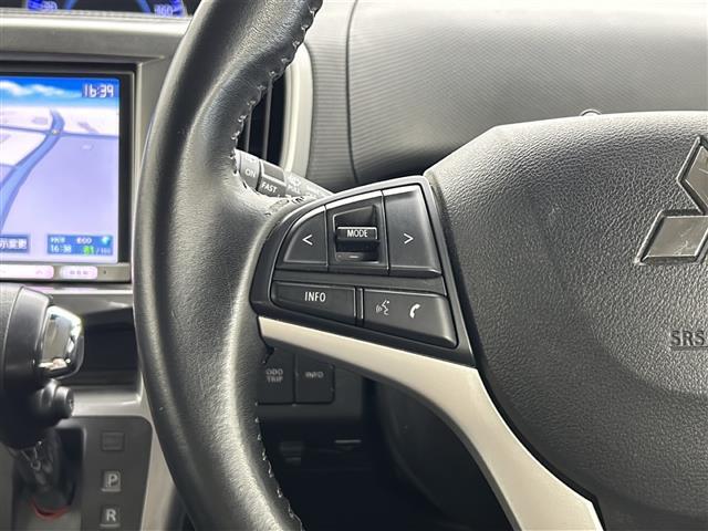 【運転席操作部】快適なドライブを楽しむための機能が装備されています！運転席から触れるので、使いやすいです！除菌プランいれていただくと、さらに清潔で安心していただけます！