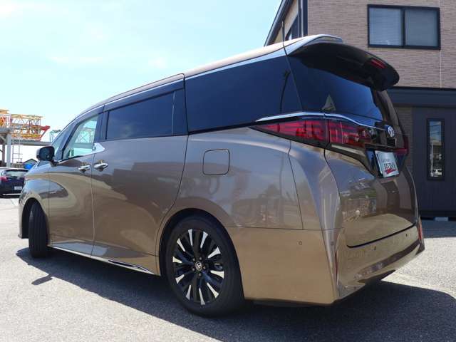 沖縄納車待ってます！笑北海道から本州・四国・九州はもちろんのこと、沖縄でも自宅前までご納車させていただきます☆実績も多数ございます！！ぜひご相談お待ちしております！