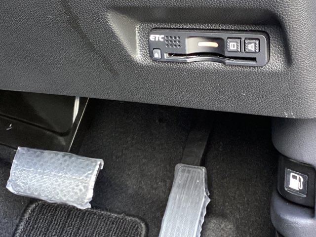 ETC付いてます。ETCが使用可能な道路通行料はキャッシュレスでスマートに走行できます。再セットアップして納車致します