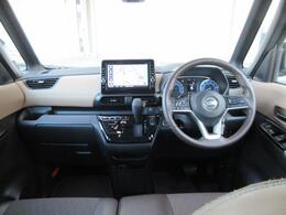 ご納車後も安心なプレミアム保証をご提案いたします。ナビや電装品、エアコンなども含めた600項目の充実した保証内容と安心のロードサービス付帯でサポートいたします。詳細はお尋ねください。