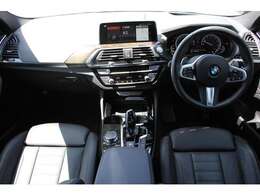 2019年　X4　Xドライブ30i　Mスポーツ　全席ヒーター黒革　HUD　追従ACC　ステアリングサポート　タッチ画面HDDナビ　360度カメラ　LEDヘッドライト　オートハイビーム　2年保証