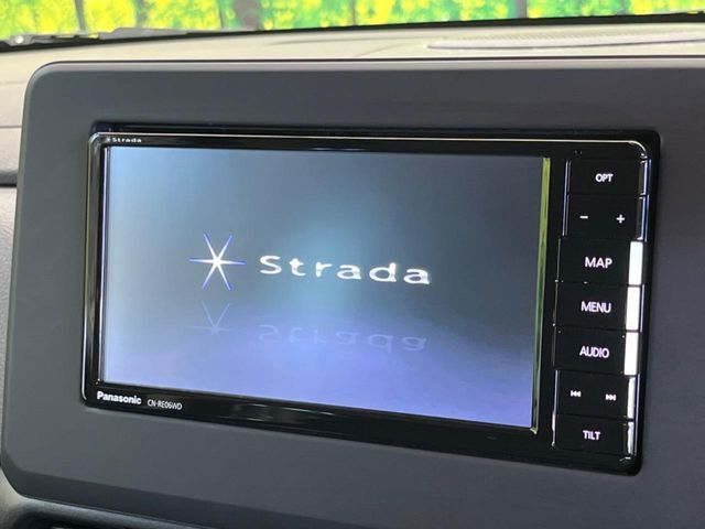 【ナビゲーション】使いやすいナビで目的地までしっかり案内してくれます。各種オーディオ再生機能も充実しており、お車の運転がさらに楽しくなります！！