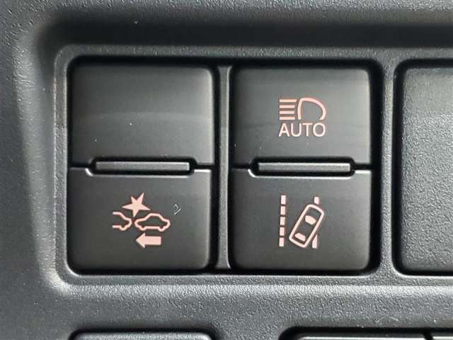【トヨタセーフティセンス】トヨタの安全のカタチ衝突回避支援パッケージ。車線逸脱を知らせる、夜を見やすくするオートハイビーム、衝突回避支援プリクラッシュセーフティシステム装備でサポートします。