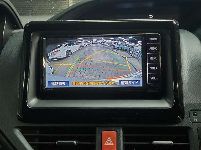 バックガイドモニターで、後方を確認しながら安心して駐車することができます。運転初心者も熟練者も必須の機能ですよ！