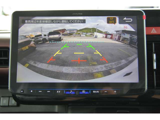 ナビ連動バックモニター付きです！ガイドラインも表示されますよ＾＾車庫入れ楽々です♪お問い合わせは079-280-1118、カーズカフェ　カーベル姫路東までお気軽にお電話ください＾＾