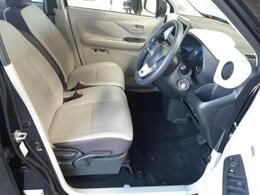 「この車の写真をもっと見たい」「状態が気になる」「この装備はついている？」どんな小さな疑問でもお気軽にお問い合わせください！