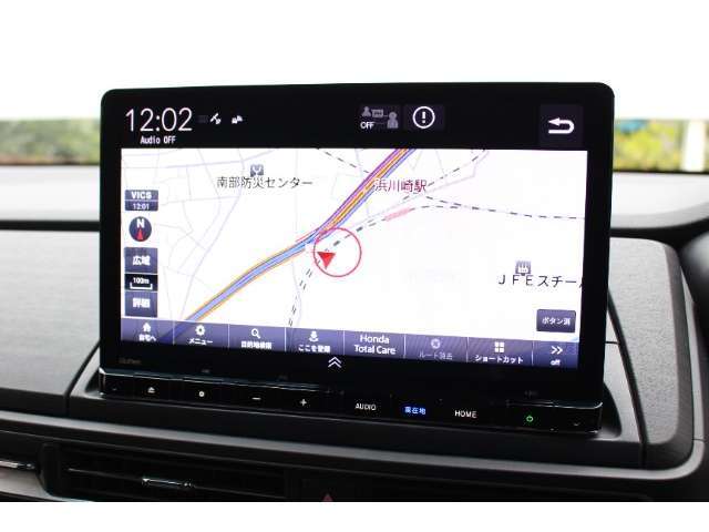 Honda CONNECT対応の純正ナビゲーションを装備しております。ナビとしての機能だけでなくHonda CONNECTの性能を存分に発揮できます。
