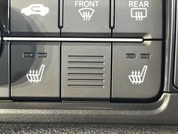 【シートヒーター】寒い日に重宝するシートヒーター！エアコンより早く温まってくれるので寒がりの人も安心ですね♪エアコンの温風は乾燥するから苦手、という方にもをおすすめです。