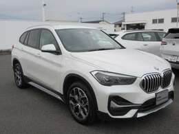 当社ではコーティングも承っております！BMWがおススメするイノベクションコーティングは塗装面を守りながら新車時の深い光沢と重厚なつやを保ち続ける事ができます。愛車を長くキレイな状態でお乗りいただけます♪