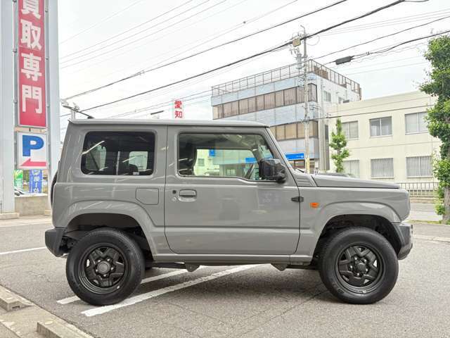 ★納車前点検整備★ご納車前に点検整備を実施させて頂きます！エンジンオイルやオイルエレメントをはじめ、劣化が見られる部品につきましても新品交換後のお渡しとなりますので、安心してお乗り頂けます♪
