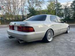 社外マフラー！