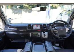 外装ですが、気になる損傷等なくとてもキレイなお車になります。ご成約後に簡易コーティングを施工してご納車致します。
