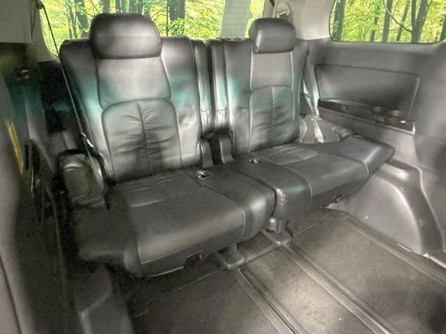 3列目シートはもちろん状態良好☆大人でもゆったりと座って頂けますので、大人数でのお出かけもラクラクです♪ご家族で、気の知れた仲間で、ドライブに行くのが楽しみですね♪