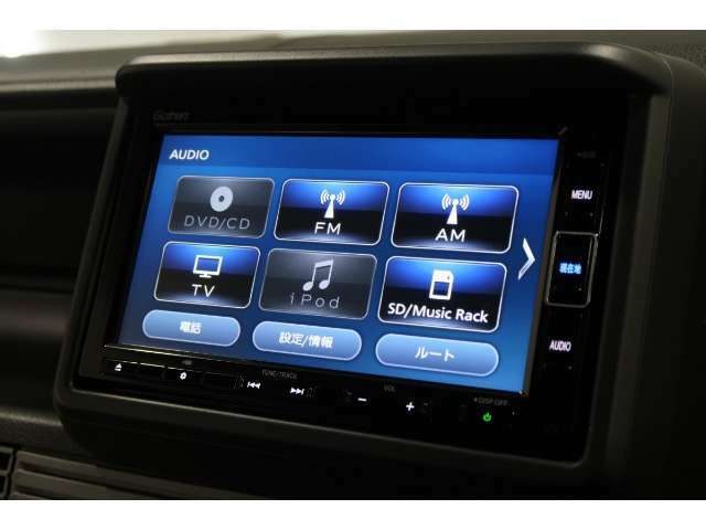 ナビゲーションももちろん装備☆多彩な機能で快適ドライブをアシスト☆オーディオ機能も充実していますね☆