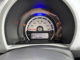 【　メーター　】メーターまわりも鮮やかに照らし出され、デザイン、安全性ともにバッチリですね♪