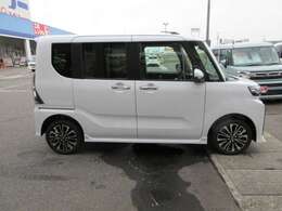 ★自社鈑金工場アキババンキン完備。鈑金修理・ボディコーティング・アンダーコーティング他なんなりとご相談下さい。★