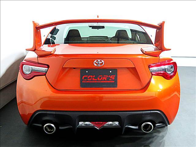 COLOR’Sはお客様のカーライフをサポートする総合プロCARショップです！車の販売に限らず、車検やアフター・メンテナンス・ドレスアップから車の買取りに至るまでお車の事なら何でもご相談下さい。