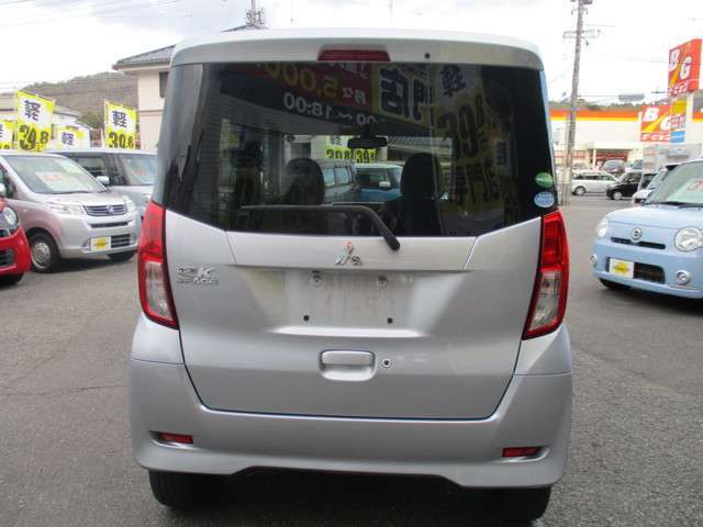 当店では常時60台以上の軽自動車を扱っております！39.8万円を中心としたお手頃価格の品揃えです！諸費用もワンプライスなのでわかりやすく、選びやすい！是非楽しみながらお選びくださいね♪