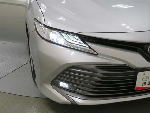 Bi-Beam　LEDヘッドランプ＋LEDクリアランスランプ＋LEDデイライト＋LEDフロントフォグランプ　少ない電力で明るく照らします☆彡