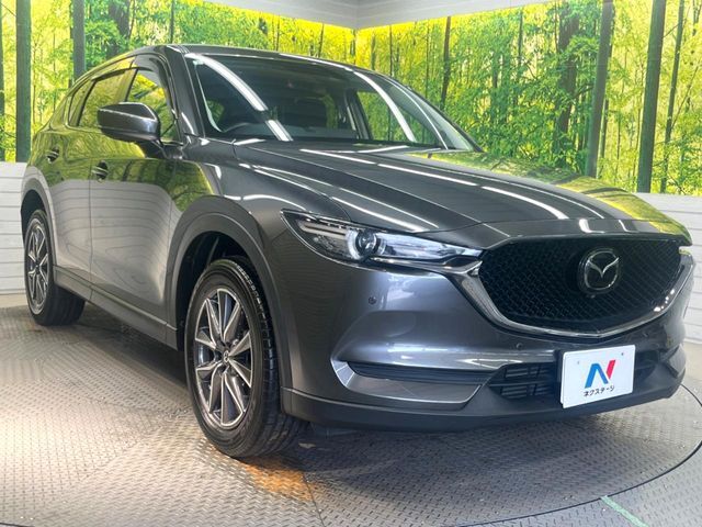 大好評のボディコーティング「弾スプラッシュコート」もご納車までに施工可能。通常のガラスコートと異なる、耐久年数6年の無機質ガラスコーティングが、ボディをキレイな状態に保ってくれます。