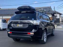 【買取査定】中古車査定士の資格を持ったスタッフが安心納得の査定を致します！どんなお車でも無料査定可能です！