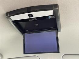 【後部座席操作部】後部座席を快適に過ごしていただくための便利な装備が付いています！