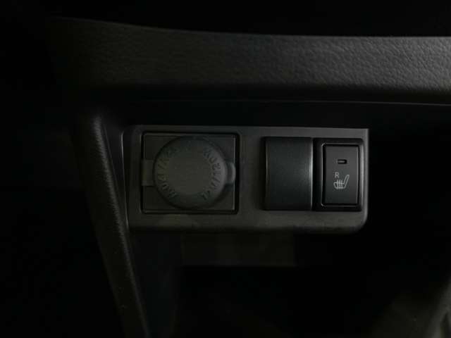 『法令12か月点検または24か月点検全車実施しております。指定工場、認証工場基準の交換対象バッテリー・ブレーキパット・オイル類・ACフィルター・ベルト・バルブ・タイヤ等。』安心整備です