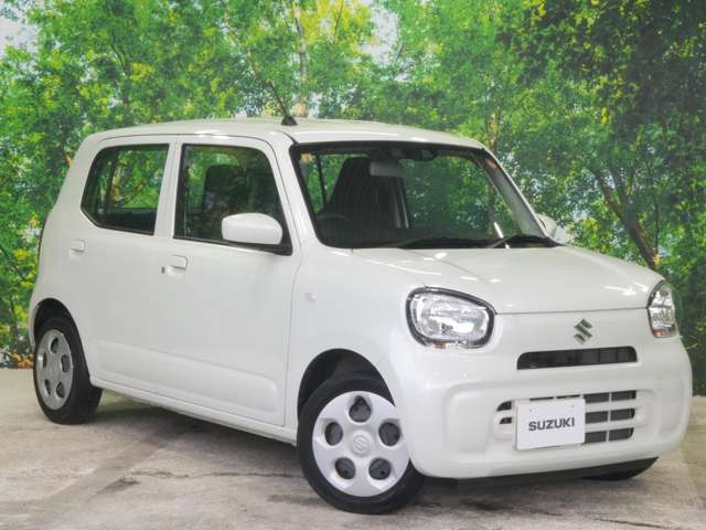 当社専門業者が納車前クリーニングしておりますので内装もとても綺麗な状態でお渡ししております。もちろんシート、足元、パネル関係、天井とお客様にお喜びいただけますよう心を込めて磨いています！！