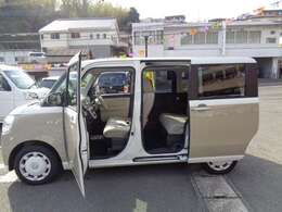 衝突軽減ブレーキ　ナビ　TV　バックカメラ　両側パワースライドドア　ETC