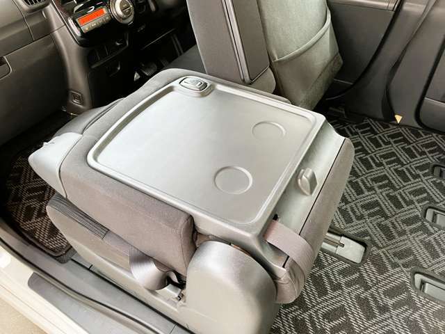 自社ローン対応車　 詳しくは弊社ホームページまで！ 　https://carlifegroup.fukuoka.jp/カーセンサー掲載車以外にも在庫車輌 多数掲載中！カーライフ福岡　福岡県糟屋郡粕屋町戸原西4丁目8-11　TEL0120-038-871