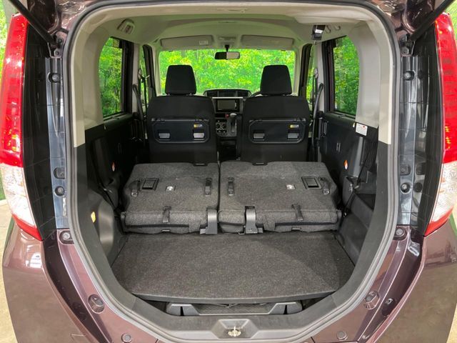 普段のお買い物や通勤、送迎等に十分な荷室スペースを確保しております。セカンドシートを倒すと、大きな荷物の積載も可能です♪
