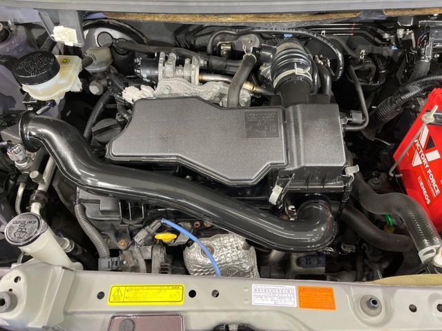 親切・丁寧な専門メカニックスタッフが応対！・車検・点検整備・事故等の修理などアフターサービスも安心。お車のカスタマイズもネクステージのサービススタッフまでご相談ください！