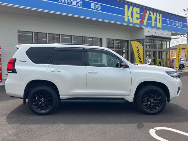 車両は低走行・高品質車を厳選して展示しております！店頭にない車種や他店舗の在庫車両も一部車両を除きお取り寄せ陸送費は頂いておりません！お客様にぴったりの1台をご提案させていただきます！！