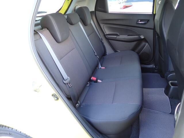 後部座席もとてもきれいな状態です。