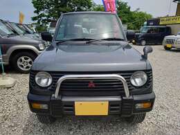 グリルガードは前期だけのメッキタイプです