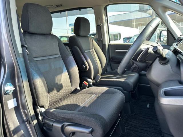 「この車の写真をもっと見たい」「状態が気になる」「この装備はついている？」どんな小さな疑問でもお気軽にお問い合わせください！